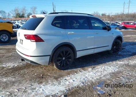 2021 Volkswagen Tiguan 2.0T Se/2.0T Se R-Line Black/2.0T Sel z USA, uszkodzony, nr VIN 3VV3B7AX6MM074507
